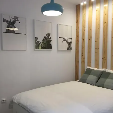 Lofty Near Old Town, Near Bar, Kitchen, With Washer