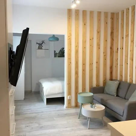 Διαμέρισμα Lofty Near Old Town, Near Bar, Kitchen, With Washer Βουκουρέστι