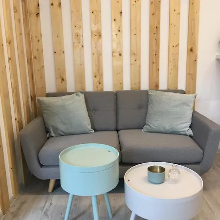 Lofty Near Old Town, Near Bar, Kitchen, With Washer *