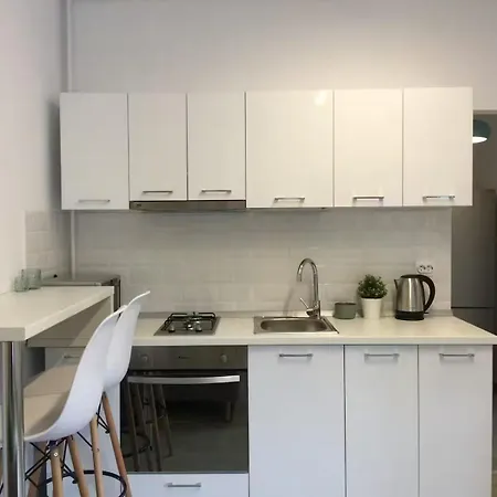 아파트 Lofty Near Old Town, Near Bar, Kitchen, With Washer 부쿠레슈티