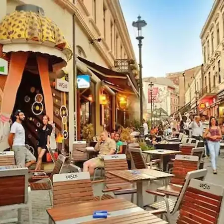 아파트 Lofty Near Old Town, Near Bar, Kitchen, With Washer